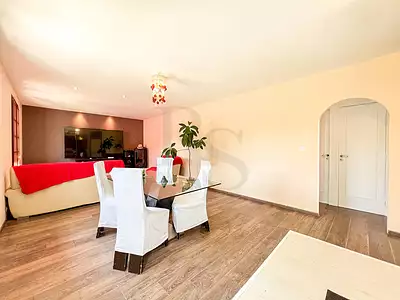 Maison, 77 m²