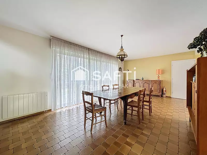 Maison, 159 m²