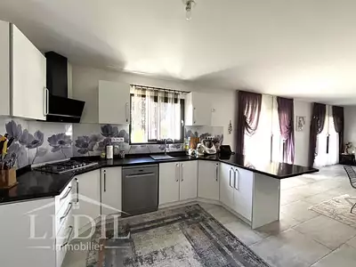 Maison, 117 m²