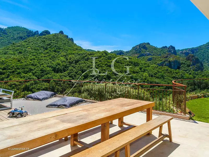 Maison, 318 m²