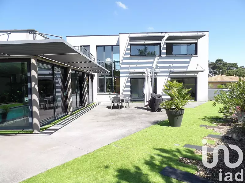 Maison, 191 m²