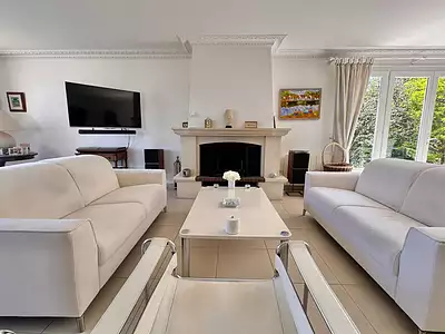 Maison, 281 m²