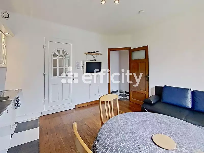 Maison, 210 m²