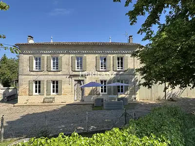 Maison, 186 m²