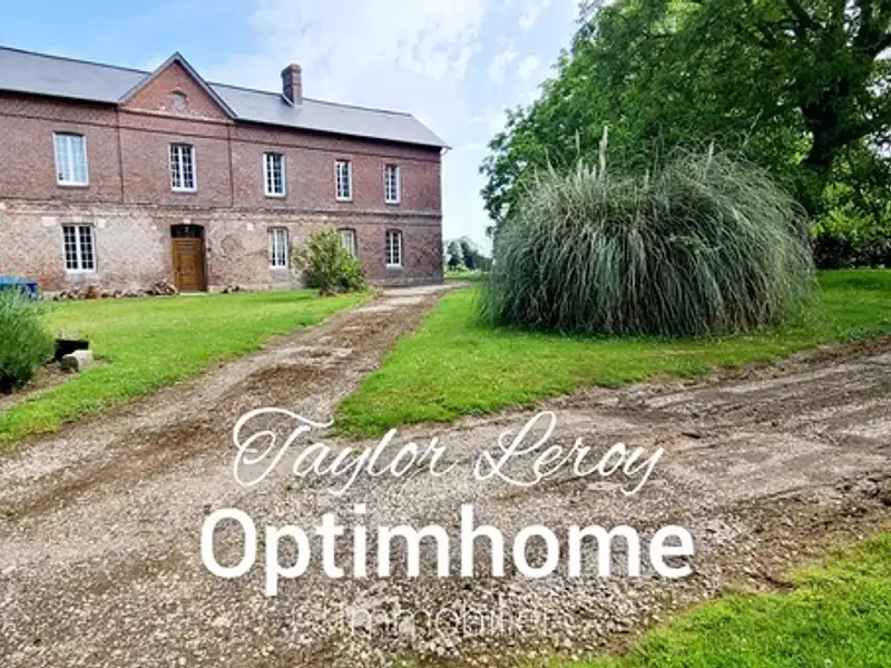 Maison, 248 m²