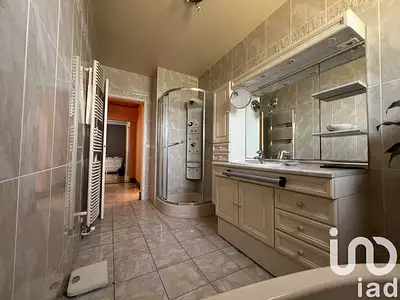 Maison, 282 m²