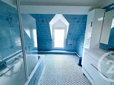 Maison, 403,2 m²