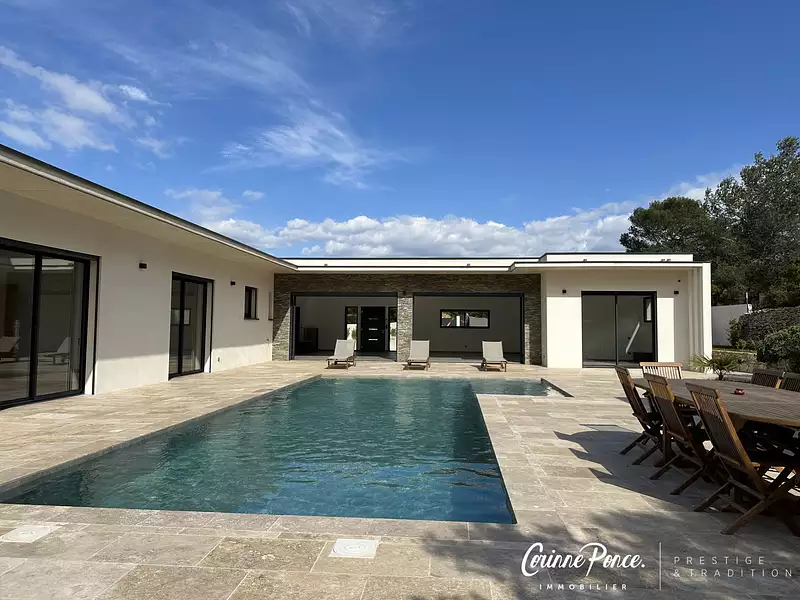 Maison, 332 m²