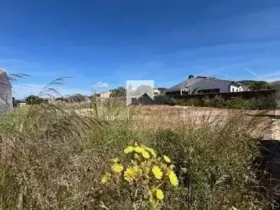 Terrain, 414 m²