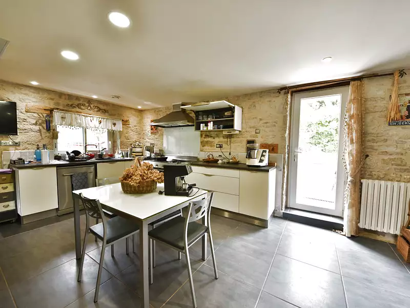 Maison, 180 m²