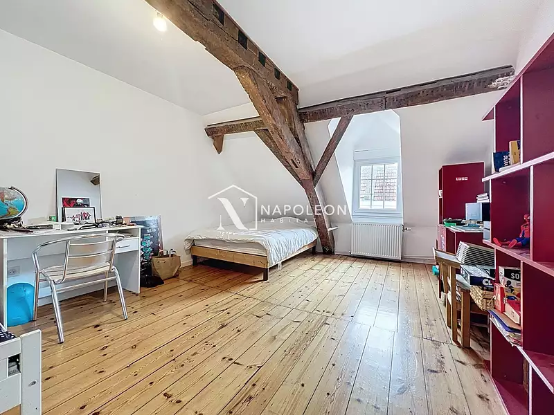 Maison, 275 m²