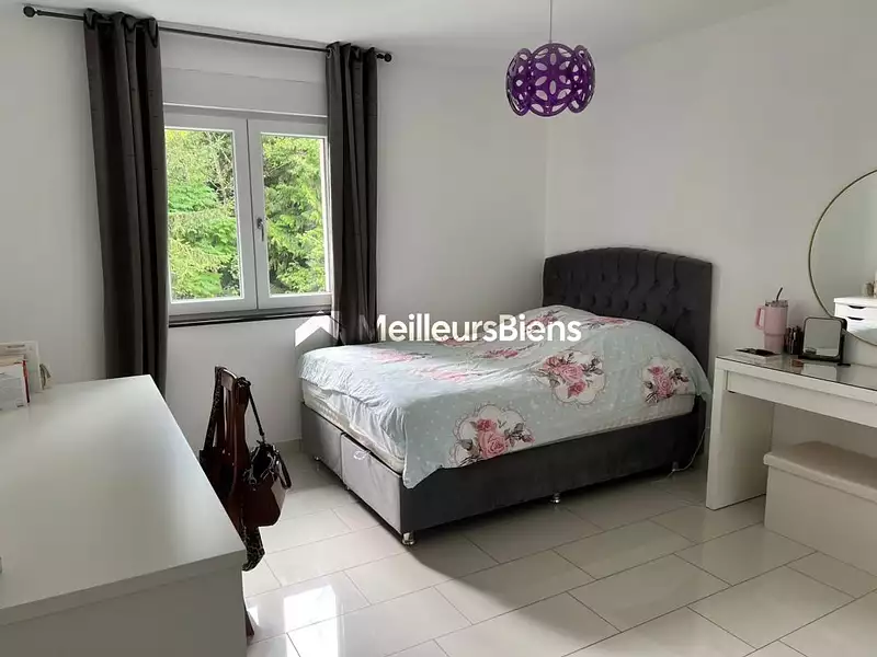 Maison, 255 m²