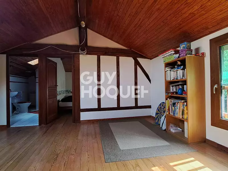 Maison, 163 m²