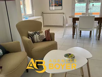 Maison, 211 m²