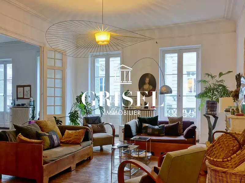 Appartement, 211 m²