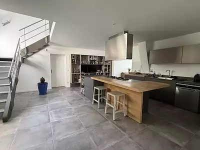 Maison, 369 m²