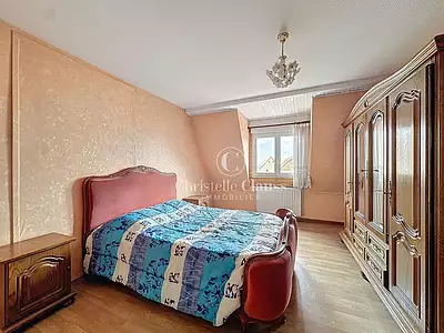 Maison, 256 m²
