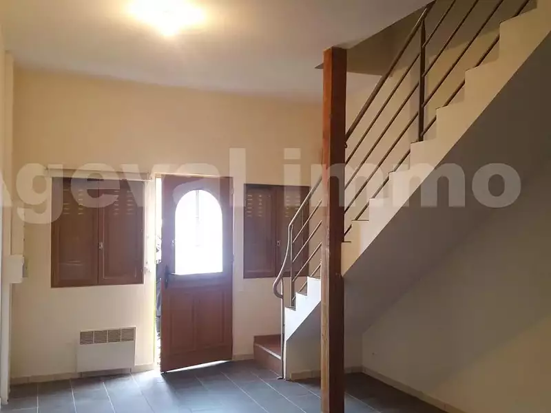 Immeuble, 675 m²