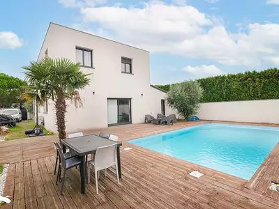Maison, 198 m²