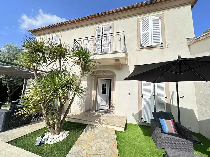 Maison, 142 m²