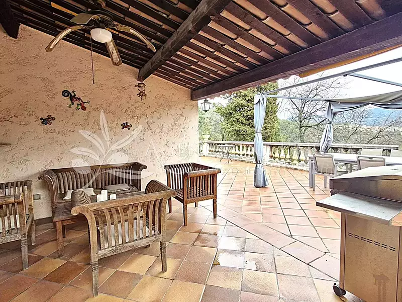 Maison, 180 m²