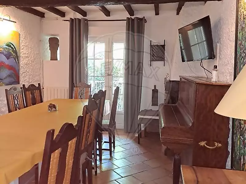 Maison, 780 m²