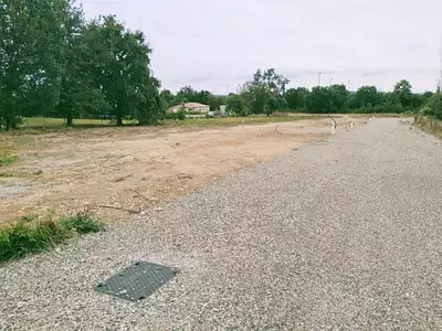Terrain, 905 m²