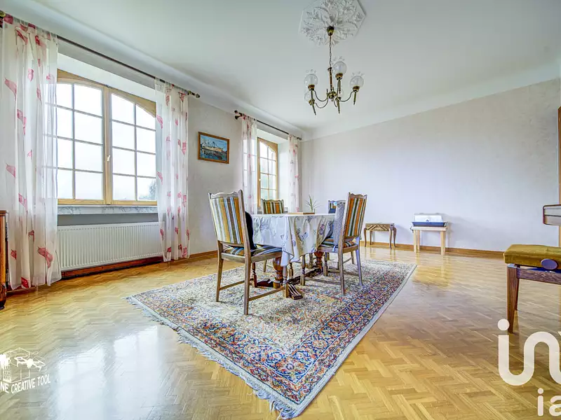 Maison, 266 m²