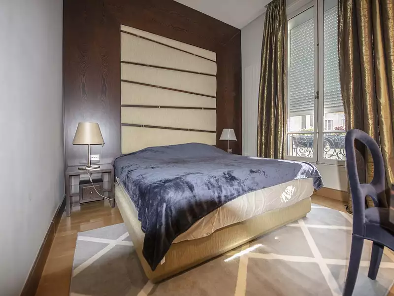 Appartement, 330 m²