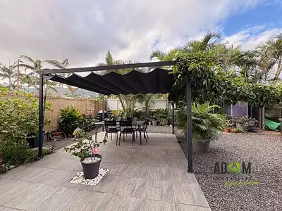 Maison, 94 m²