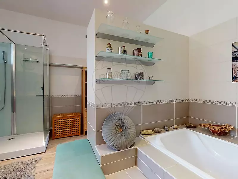Maison, 207 m²
