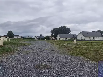 Terrain, 833 m²
