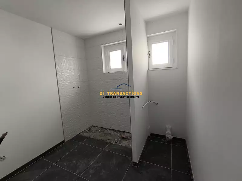 Immeuble, 266 m²