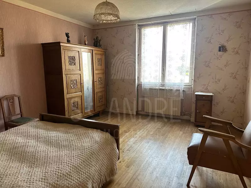 Maison, 216 m²