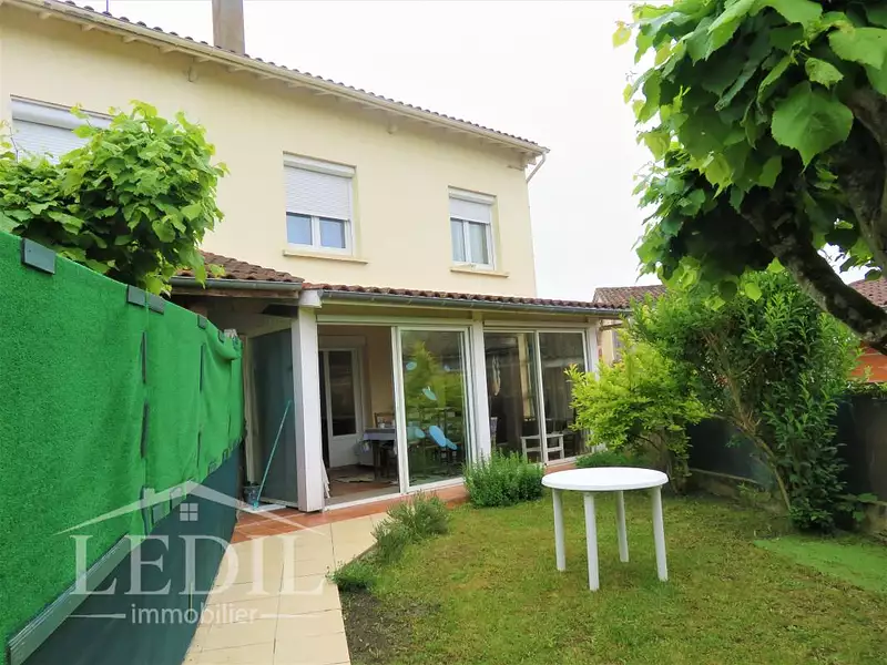 Maison, 98 m²