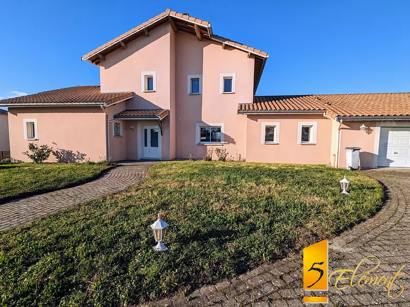 Maison, 237 m²