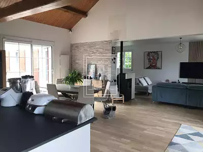Maison, 169 m²