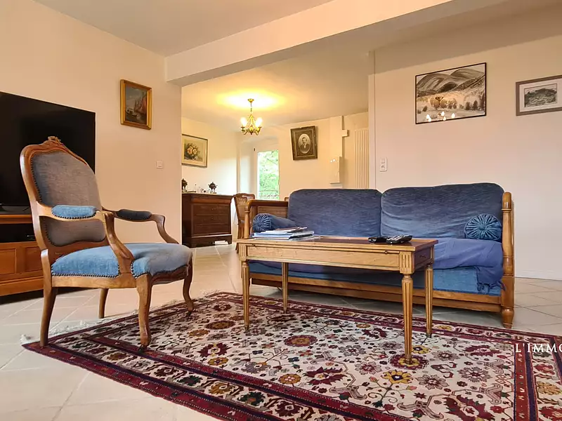 Maison, 307,4 m²