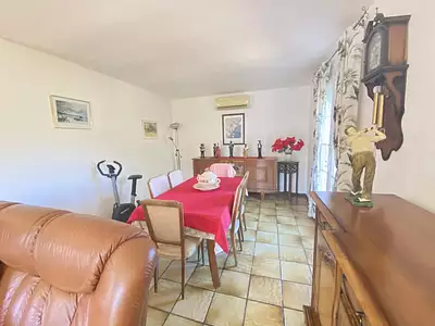 Maison, 99 m²
