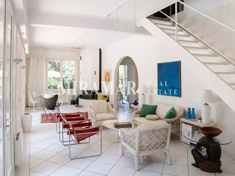 Maison, 166 m²