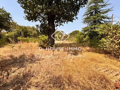 Terrain, 1 085 m²