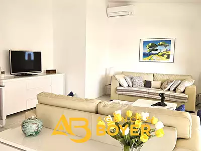 Maison, 211 m²
