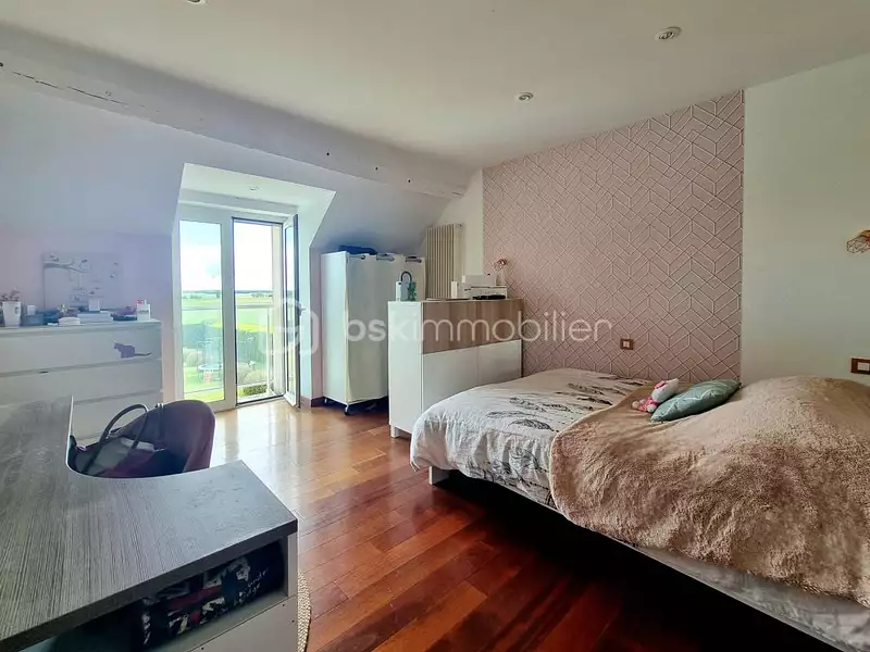Maison, 245 m²
