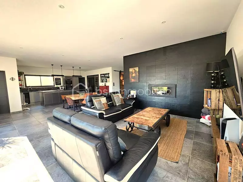 Maison, 151 m²