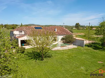 Maison, 344 m²