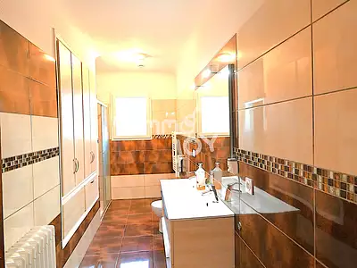 Maison, 127 m²