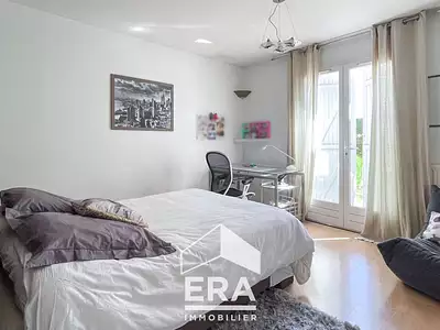 Maison, 260 m²