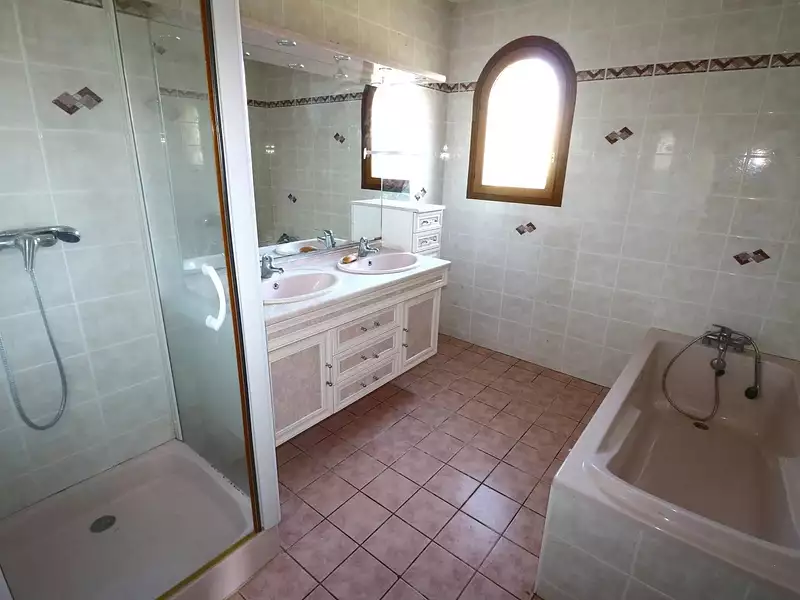 Maison, 206 m²