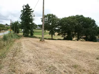 Terrain, 22 800 m²