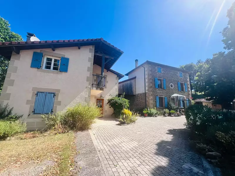 Maison, 254 m²